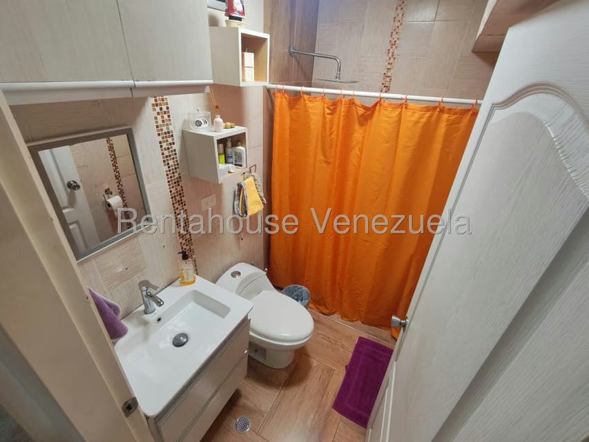 Apartamento (1 Nivel) en Venta en Los Nuevos Teques, Miranda - 33