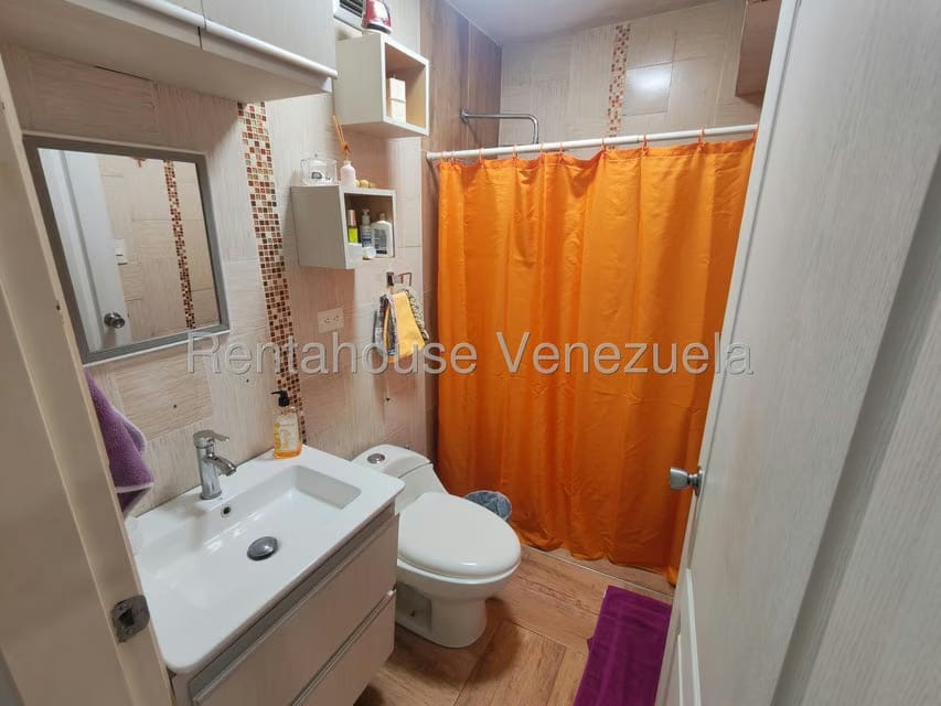 Apartamento (1 Nivel) en Venta en Los Nuevos Teques, Miranda - 34