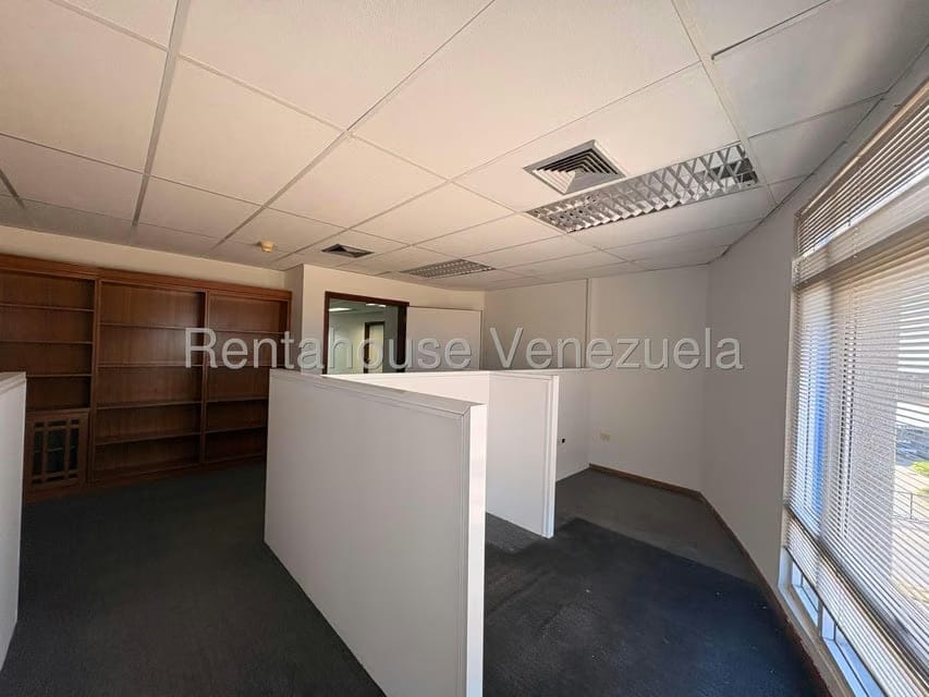 Comercial (Oficina) en Venta en El Milagro, Zulia - 15