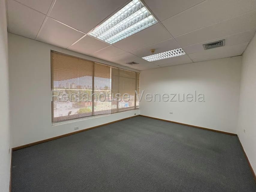 Comercial (Oficina) en Venta en El Milagro, Zulia - 21