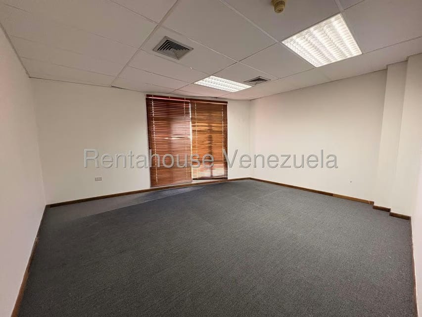 Comercial (Oficina) en Venta en El Milagro, Zulia - 22