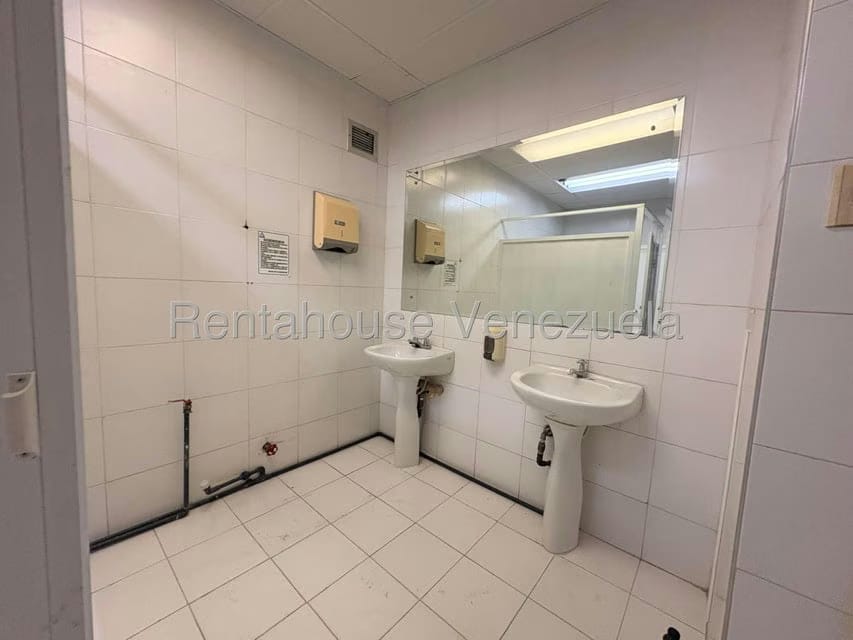 Comercial (Oficina) en Venta en El Milagro, Zulia - 30