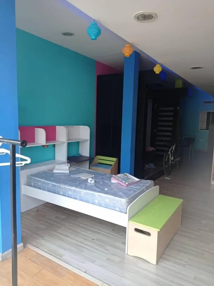 Galpon en Venta en Lechería - 8