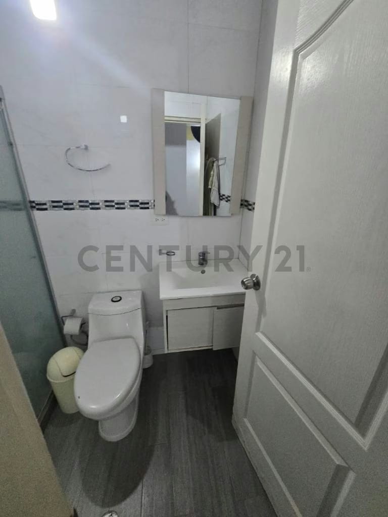 Town house en Venta en CR. VILLAS DEL ESTE-ANACO - 8