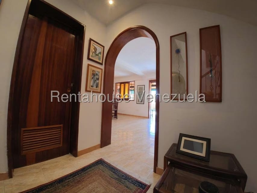 Casa (Multipes Niveles) en Venta en Colinas de La California, Distrito Metropolitano - 11