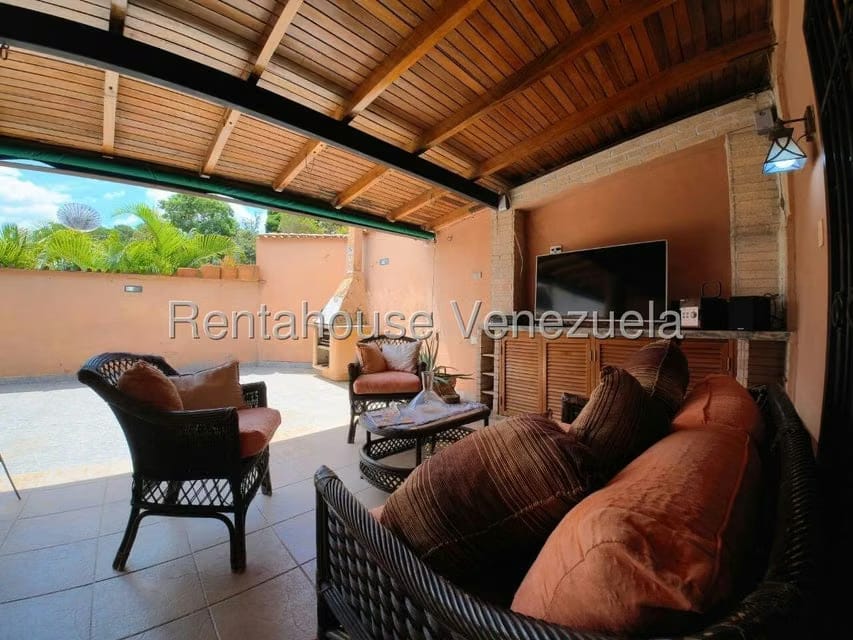 Casa (Multipes Niveles) en Venta en Colinas de La California, Distrito Metropolitano - 18