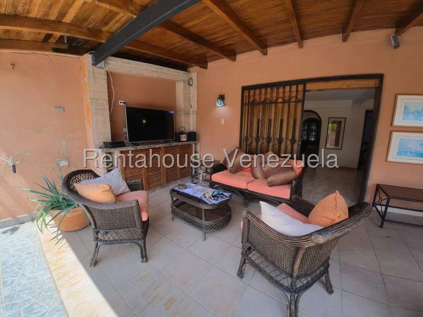 Casa (Multipes Niveles) en Venta en Colinas de La California, Distrito Metropolitano - 22