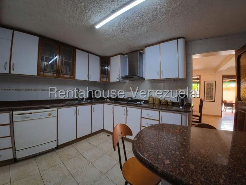 Casa (Multipes Niveles) en Venta en Colinas de La California, Distrito Metropolitano - 23
