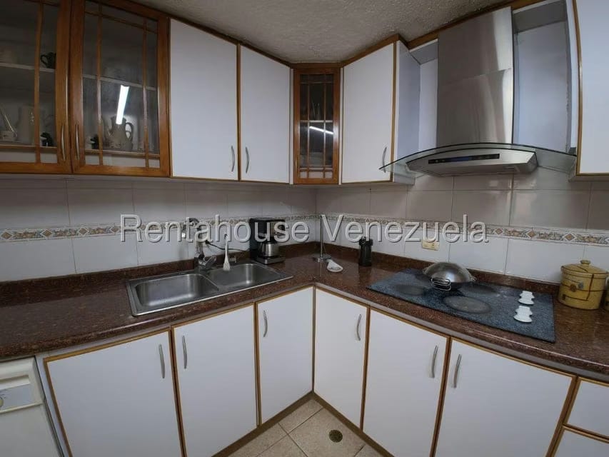 Casa (Multipes Niveles) en Venta en Colinas de La California, Distrito Metropolitano - 25