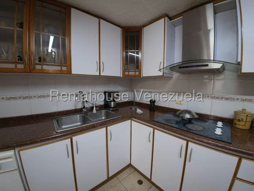 Casa (Multipes Niveles) en Venta en Colinas de La California, Distrito Metropolitano - 25