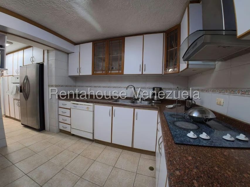 Casa (Multipes Niveles) en Venta en Colinas de La California, Distrito Metropolitano - 26