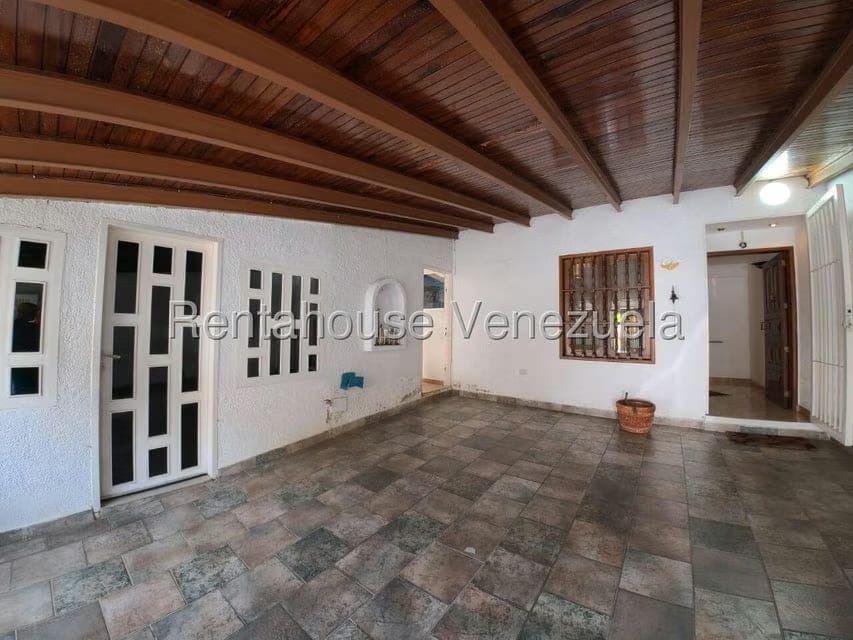 Casa (Multipes Niveles) en Venta en Colinas de La California, Distrito Metropolitano - 4