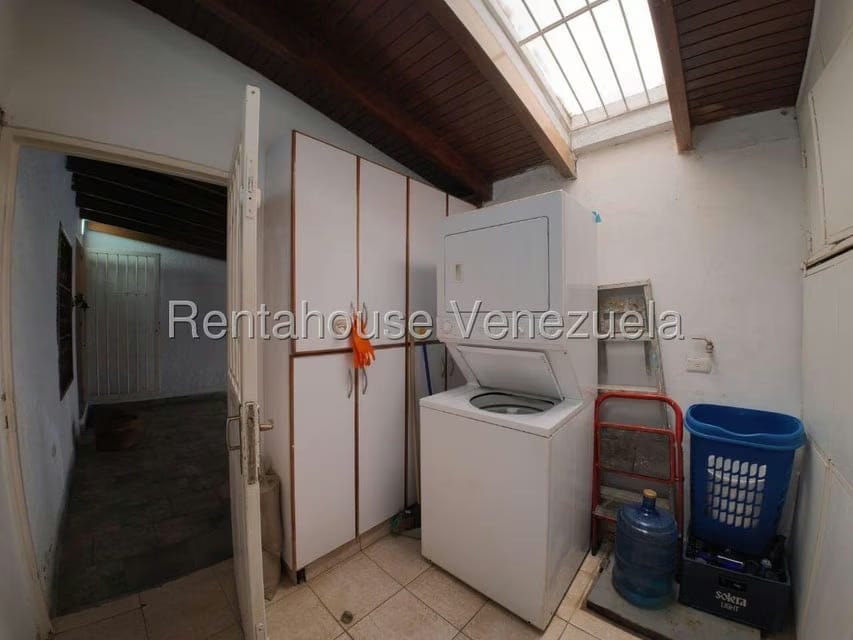 Casa (Multipes Niveles) en Venta en Colinas de La California, Distrito Metropolitano - 33