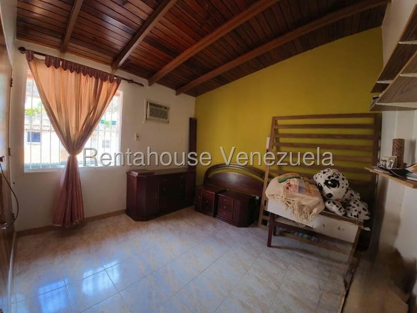 Casa (Multipes Niveles) en Venta en Colinas de La California, Distrito Metropolitano - 36