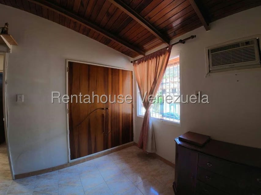 Casa (Multipes Niveles) en Venta en Colinas de La California, Distrito Metropolitano - 37