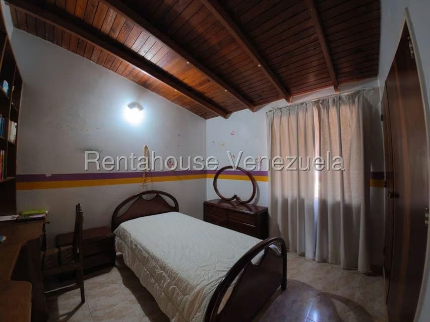 Casa (Multipes Niveles) en Venta en Colinas de La California, Distrito Metropolitano - 38