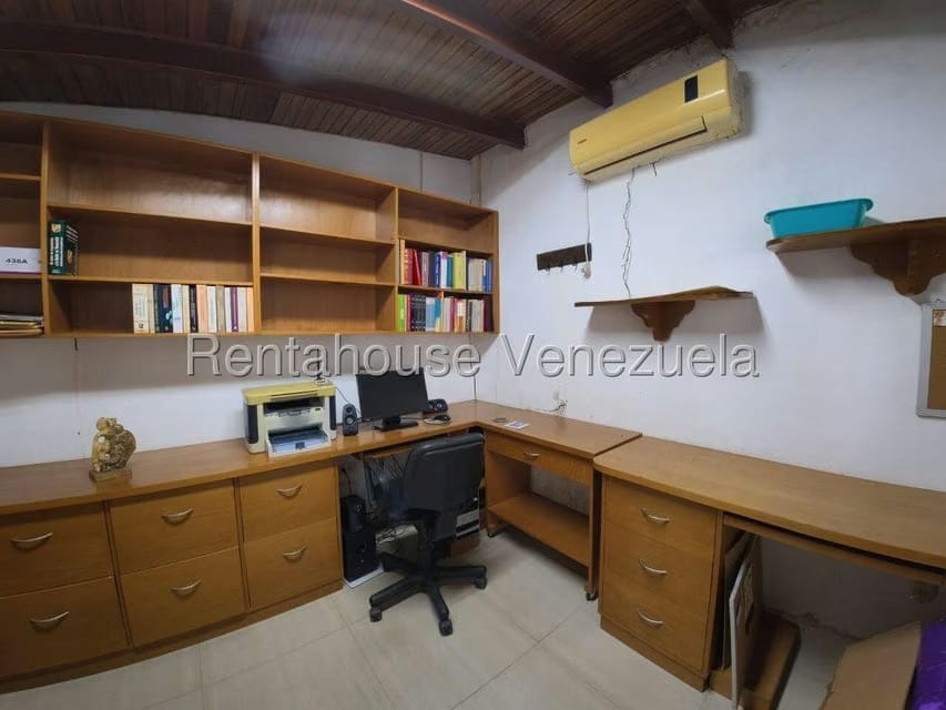 Casa (Multipes Niveles) en Venta en Colinas de La California, Distrito Metropolitano - 8