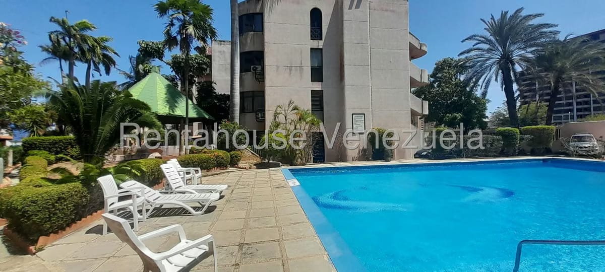 Apartamento (1 Nivel) en Venta en Costa Azul, Nueva Esparta - 2