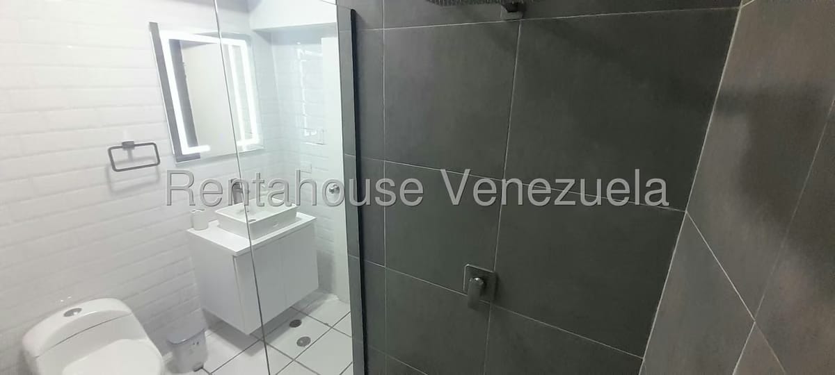 Apartamento (1 Nivel) en Venta en Costa Azul, Nueva Esparta - 9