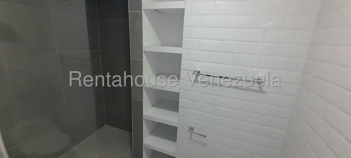 Apartamento (1 Nivel) en Venta en Costa Azul, Nueva Esparta - 10