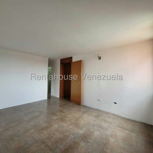 Apartamento (1 Nivel) en Venta en Colinas de La Tahona, Distrito Metropolitano - 13