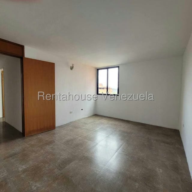 Apartamento (1 Nivel) en Venta en Colinas de La Tahona, Distrito Metropolitano - 14