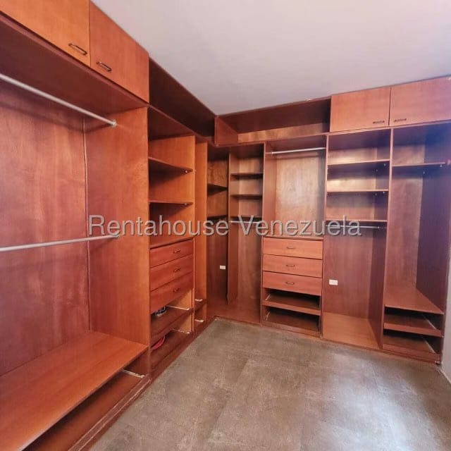 Apartamento (1 Nivel) en Venta en Colinas de La Tahona, Distrito Metropolitano - 15