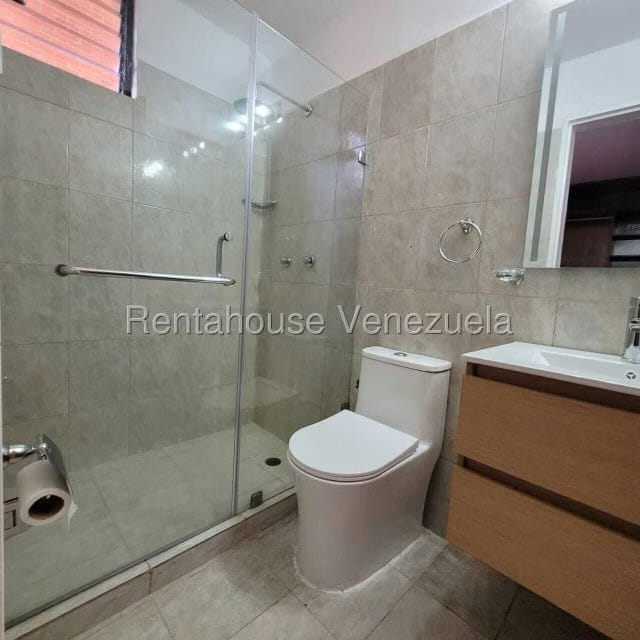 Apartamento (1 Nivel) en Venta en Colinas de La Tahona, Distrito Metropolitano - 17