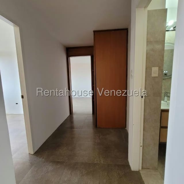 Apartamento (1 Nivel) en Venta en Colinas de La Tahona, Distrito Metropolitano - 9