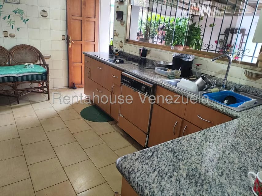 Casa (Multipes Niveles) en Venta en La Trinidad, Distrito Metropolitano - 12