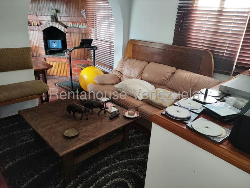 Casa (Multipes Niveles) en Venta en La Trinidad, Distrito Metropolitano - 17