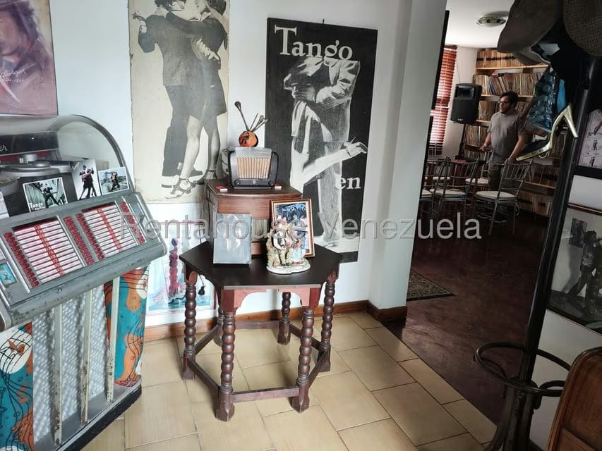 Casa (Multipes Niveles) en Venta en La Trinidad, Distrito Metropolitano - 3