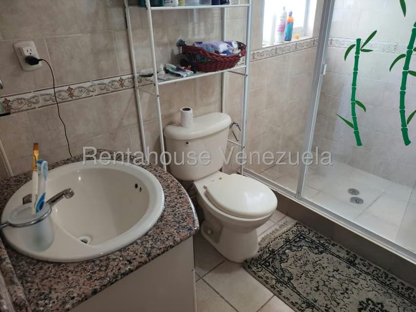 Casa (Multipes Niveles) en Venta en La Trinidad, Distrito Metropolitano - 29