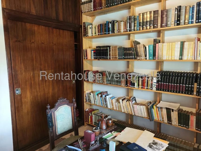 Casa (Multipes Niveles) en Venta en La Trinidad, Distrito Metropolitano - 33