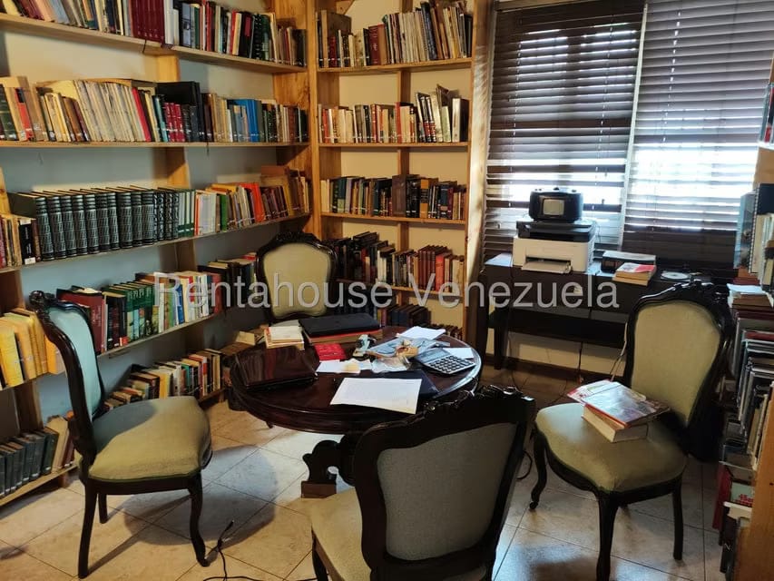 Casa (Multipes Niveles) en Venta en La Trinidad, Distrito Metropolitano - 35