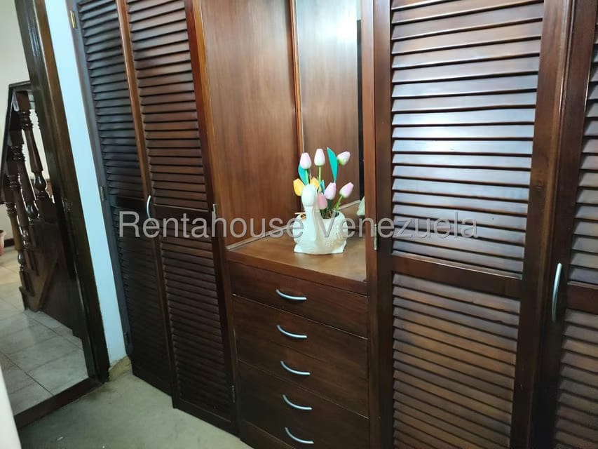 Casa (Multipes Niveles) en Venta en La Trinidad, Distrito Metropolitano - 40