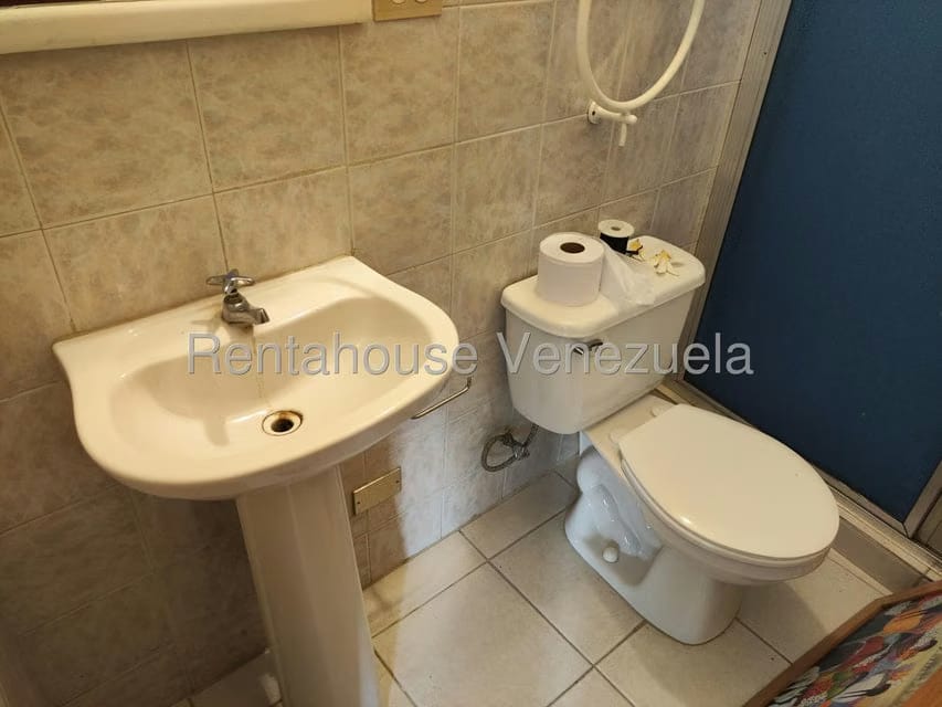 Casa (Multipes Niveles) en Venta en La Trinidad, Distrito Metropolitano - 55
