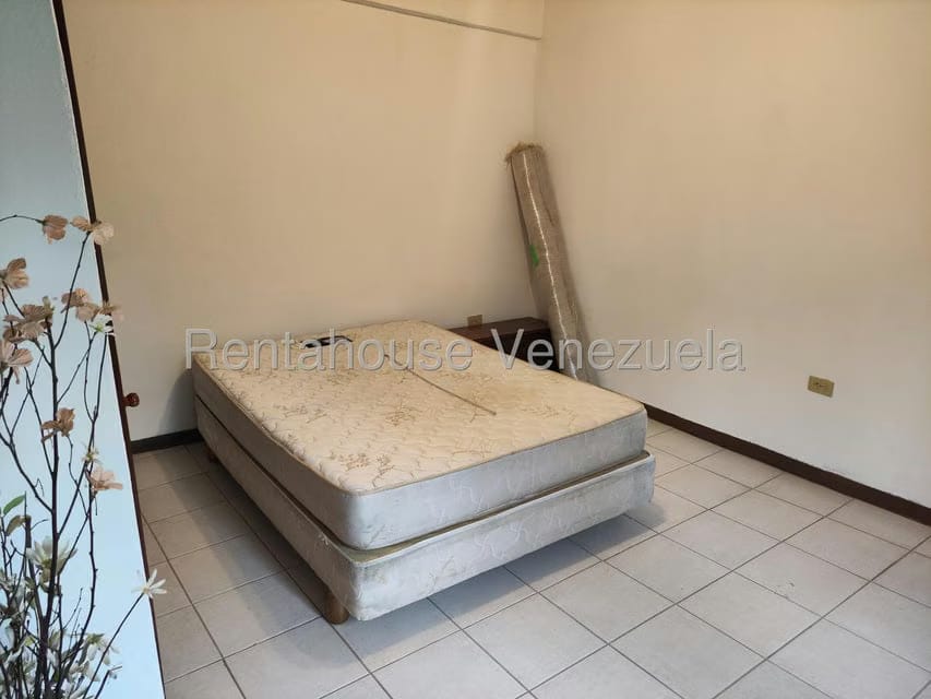Casa (Multipes Niveles) en Venta en La Trinidad, Distrito Metropolitano - 56