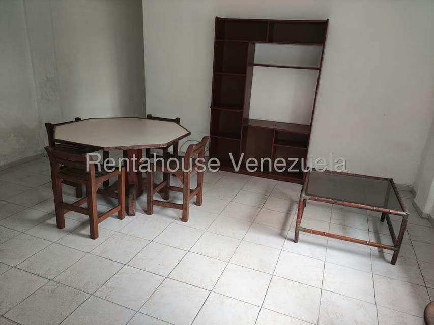 Casa (Multipes Niveles) en Venta en La Trinidad, Distrito Metropolitano - 60