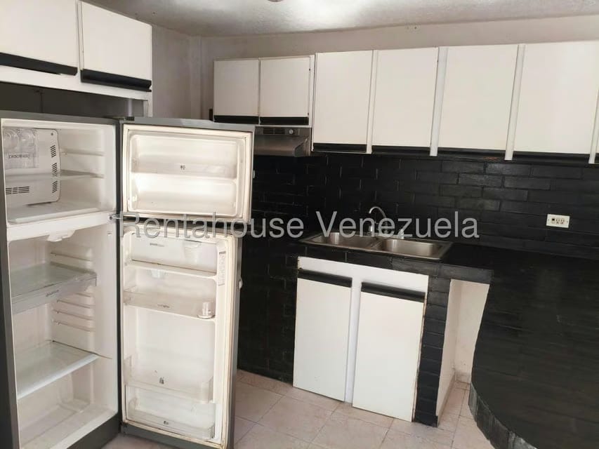 Casa (Multipes Niveles) en Venta en La Trinidad, Distrito Metropolitano - 62