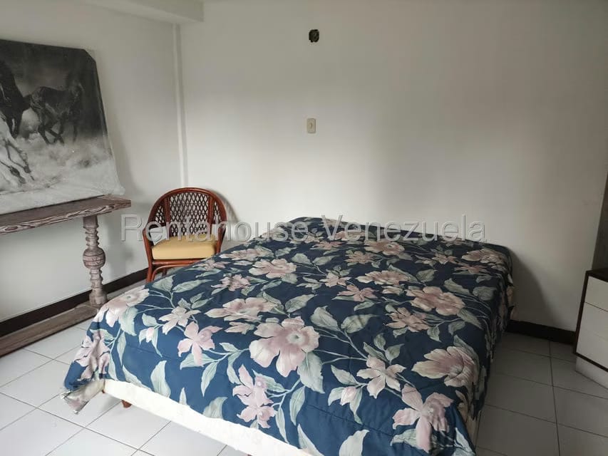 Casa (Multipes Niveles) en Venta en La Trinidad, Distrito Metropolitano - 66