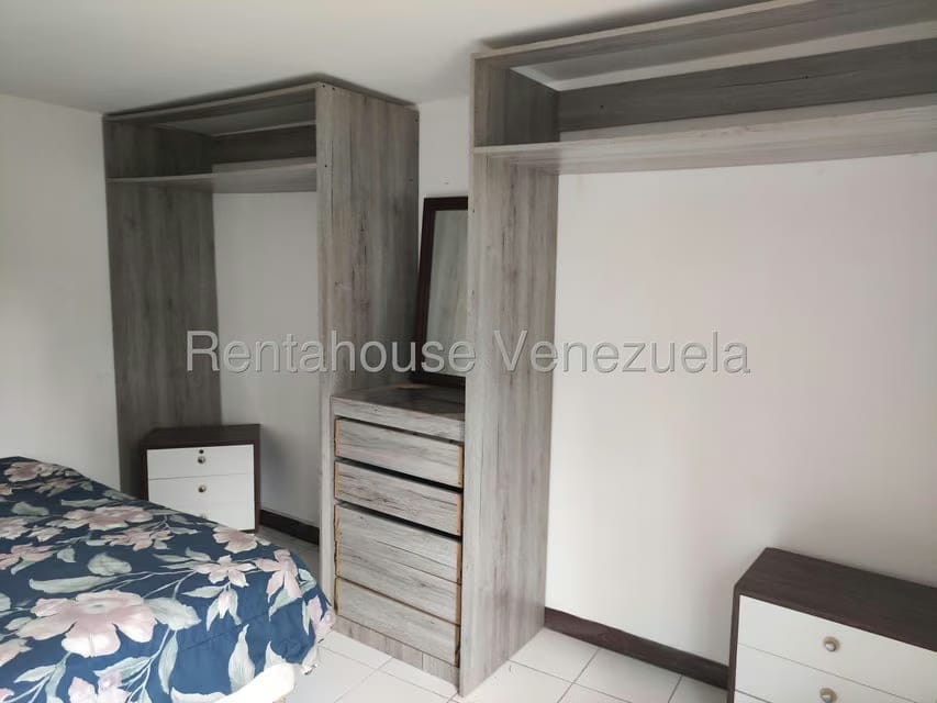 Casa (Multipes Niveles) en Venta en La Trinidad, Distrito Metropolitano - 67