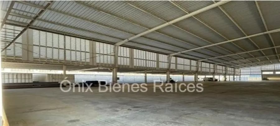 Galpon en Venta en Rafael Urdaneta Valencia - 2