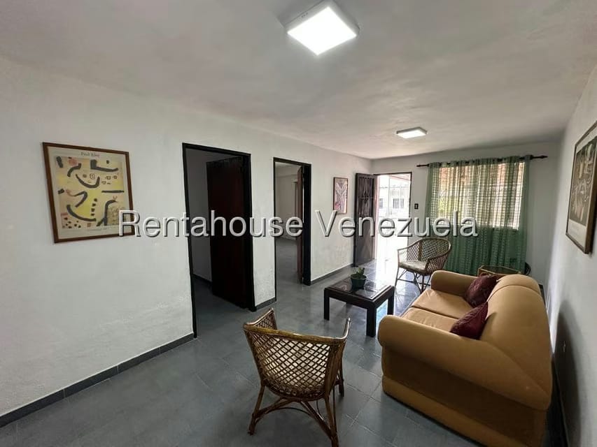 Anexo (1 Nivel) en Alquiler en Horizonte, Distrito Metropolitano - 3