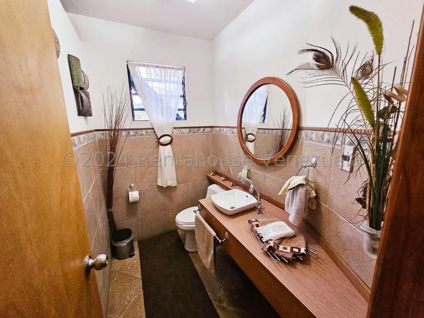 Casa (Multipes Niveles) en Venta en El Hatillo, Distrito Metropolitano - 11