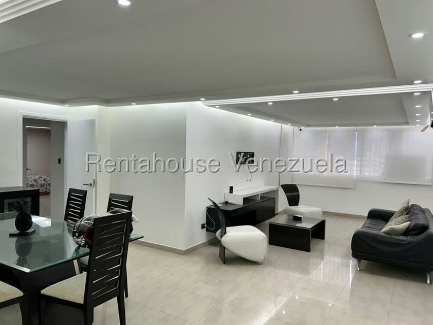 Apartamento (1 Nivel) en Venta en Montalban II, Distrito Metropolitano - 2