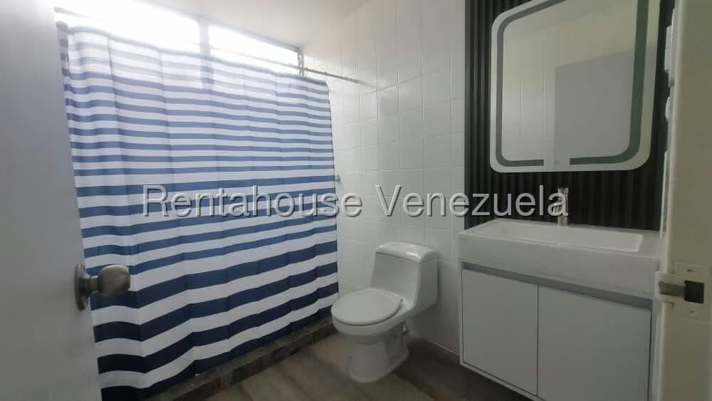 Apartamento (1 Nivel) en Alquiler en Bello Monte, Distrito Metropolitano - 13