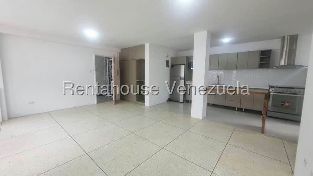 Apartamento (1 Nivel) en Alquiler en Bello Monte, Distrito Metropolitano - 3