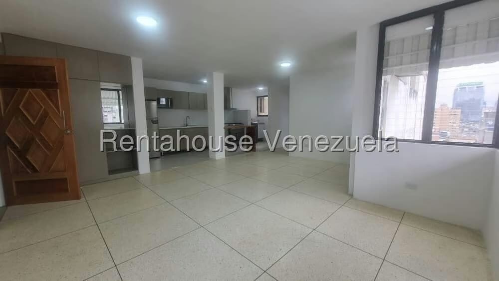 Apartamento (1 Nivel) en Alquiler en Bello Monte, Distrito Metropolitano - 4