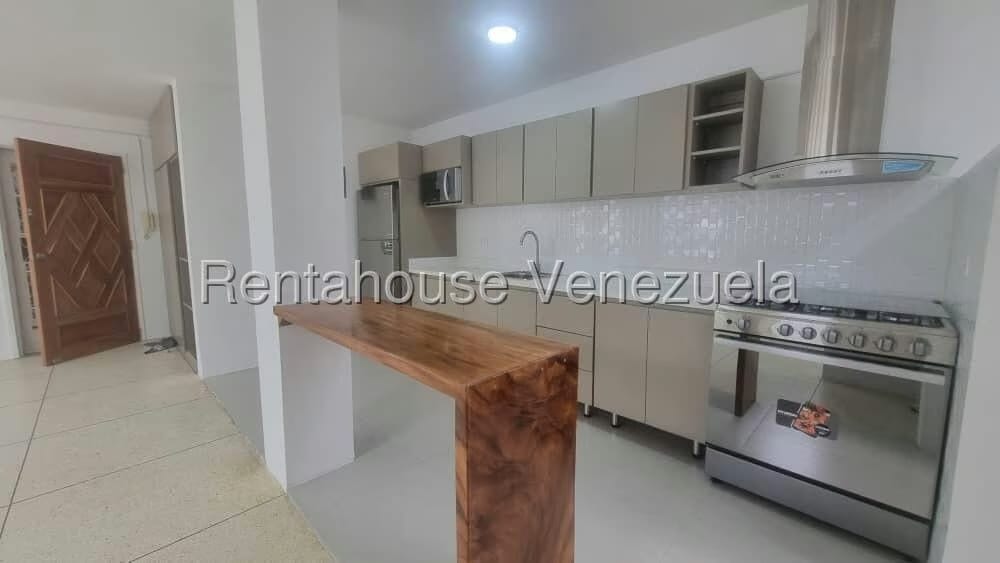 Apartamento (1 Nivel) en Alquiler en Bello Monte, Distrito Metropolitano - 6